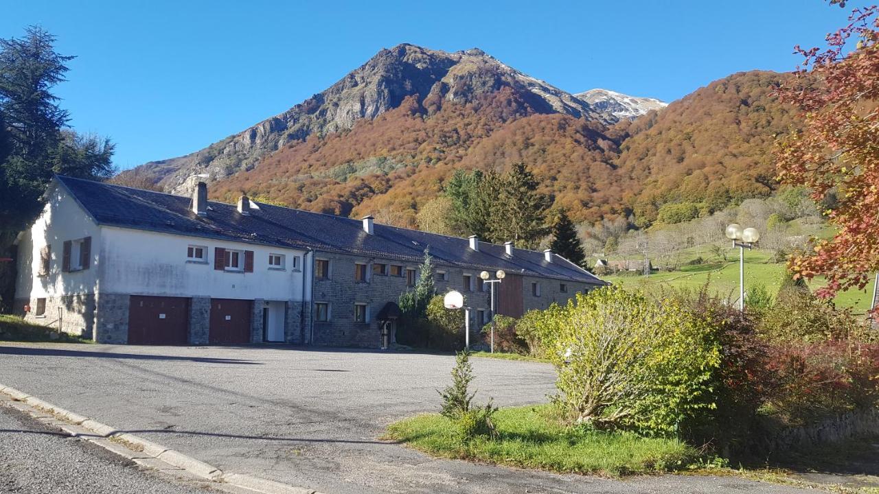 La Baleine Blanche - Chambres Campan Exterior photo