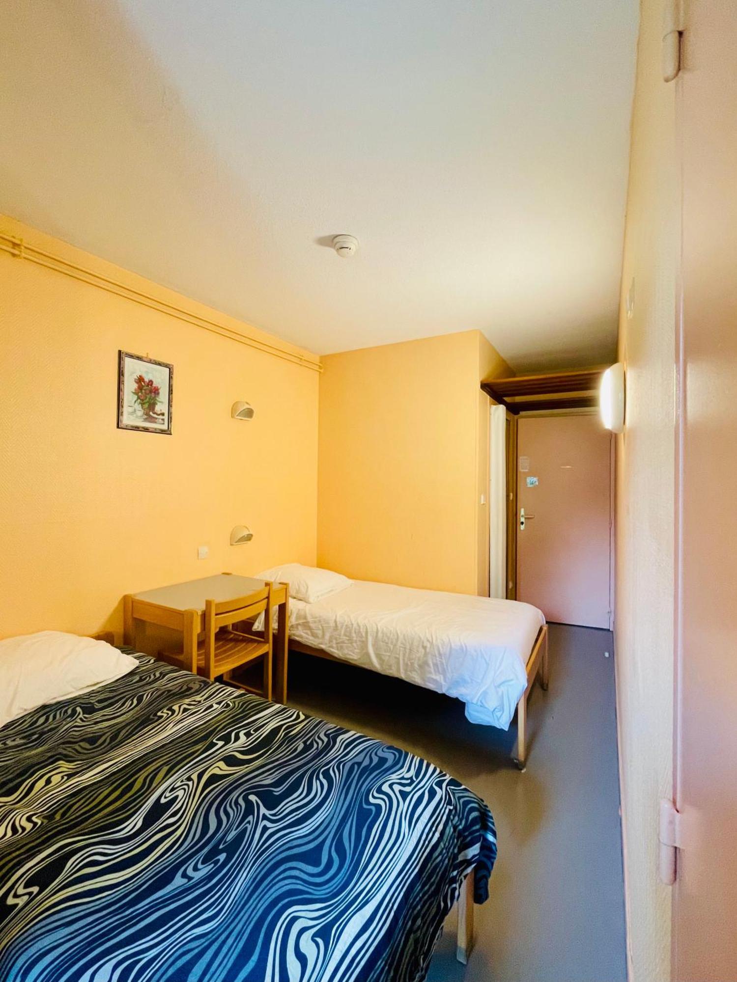 La Baleine Blanche - Chambres Campan Exterior photo